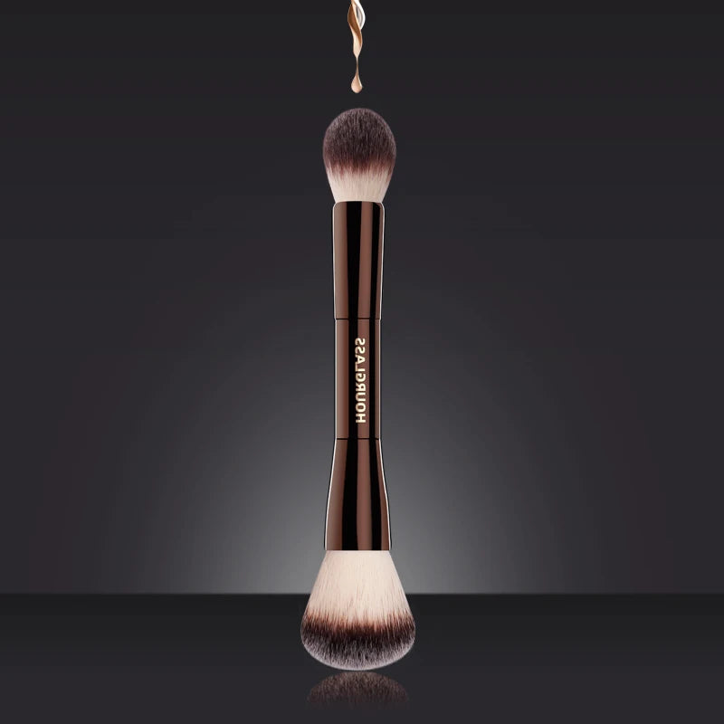 Hourglass Makeup Brush-No.17
