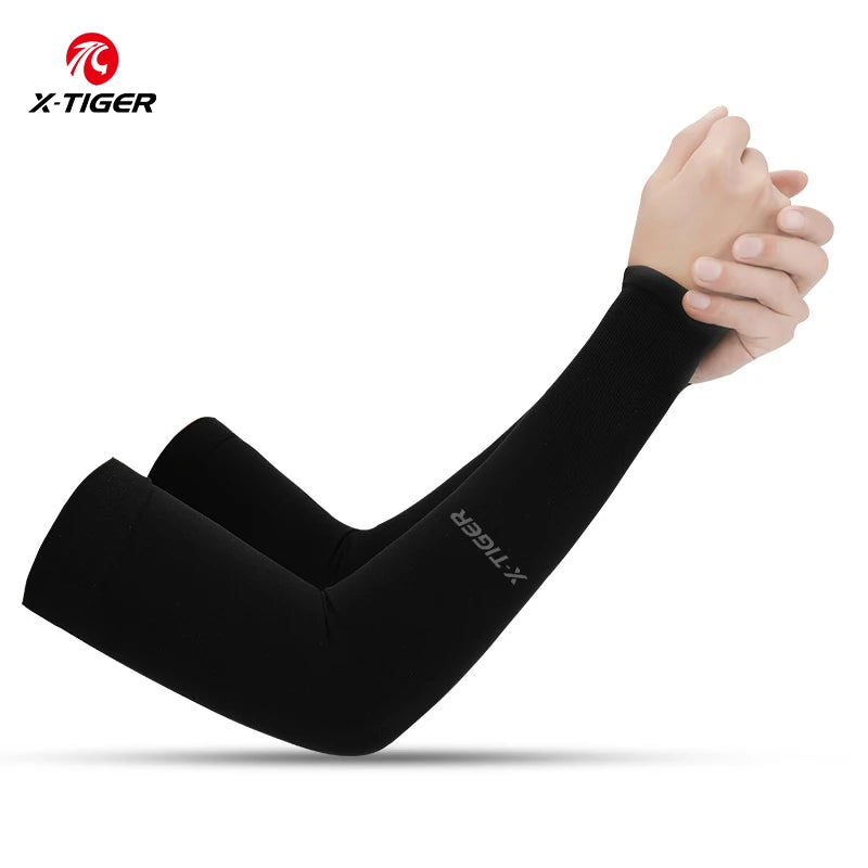 Fitness Unisex TIGER Cycling Arm Sleeves Anti-UV 1 Pair Black Colour shown wear by a young lady 1 pair offers with No thumbhole