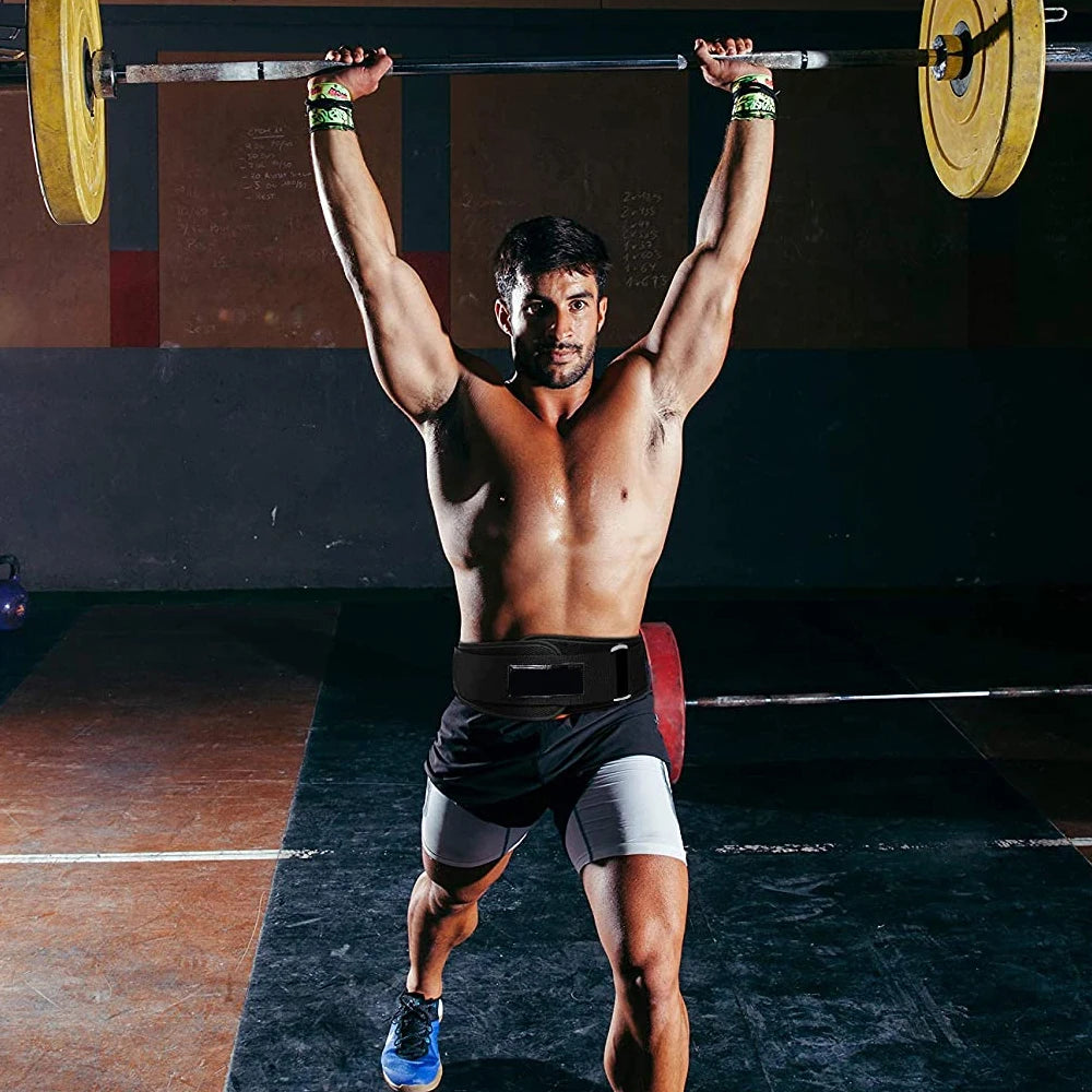 Fitness Unisex Weight Lifting Belts Self-Lock Lifting Black Colour Belt Picture showing a man wearing the belt and lift about 100 kg