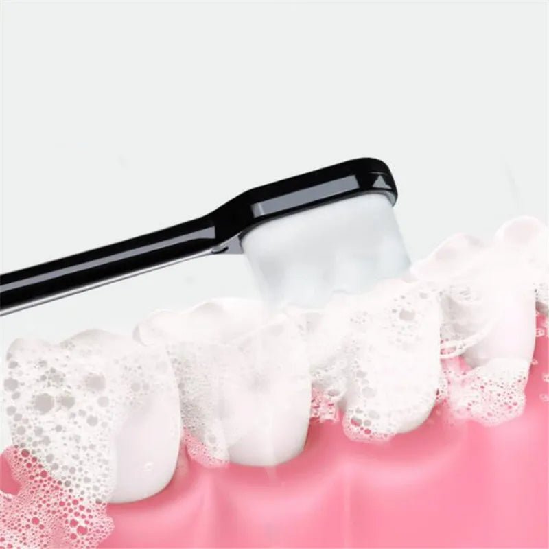 Personal Health Care Ecological Toothbrush Ultra-thin™ is washing teeth