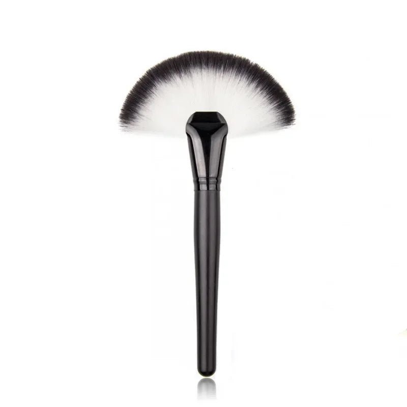 Wellness Fan-Shaped Makeup Brush Picture Brush Handle Colour L-01